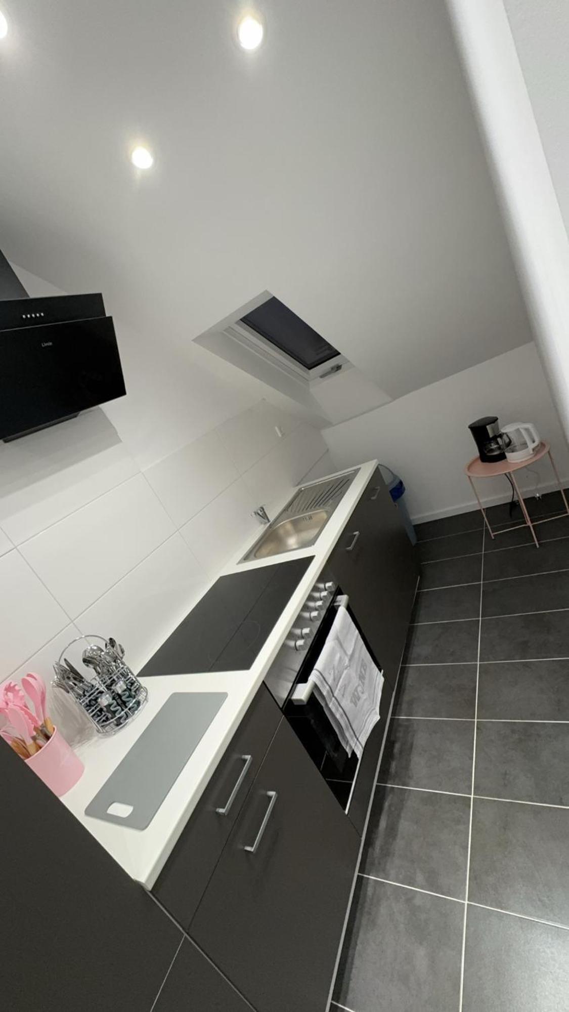 Paris By D&J Apartment'S Altenessen Nord エクステリア 写真